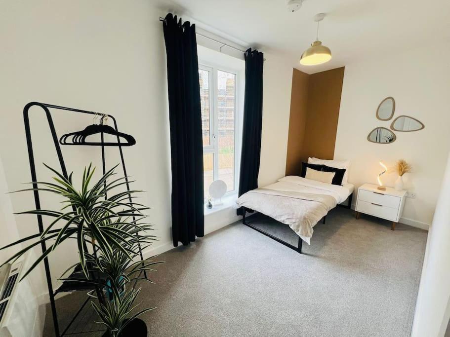 Hessian Lounge -Wyndale- Central 2Br W/Parking Birmingham Kültér fotó